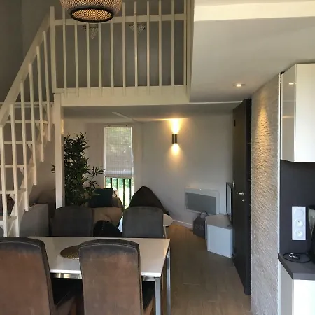 Apartment Aquitania, *