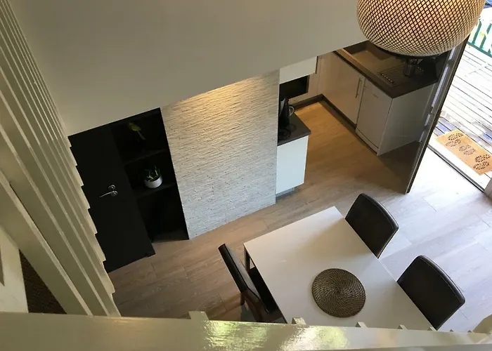 Aquitania, Lejlighed